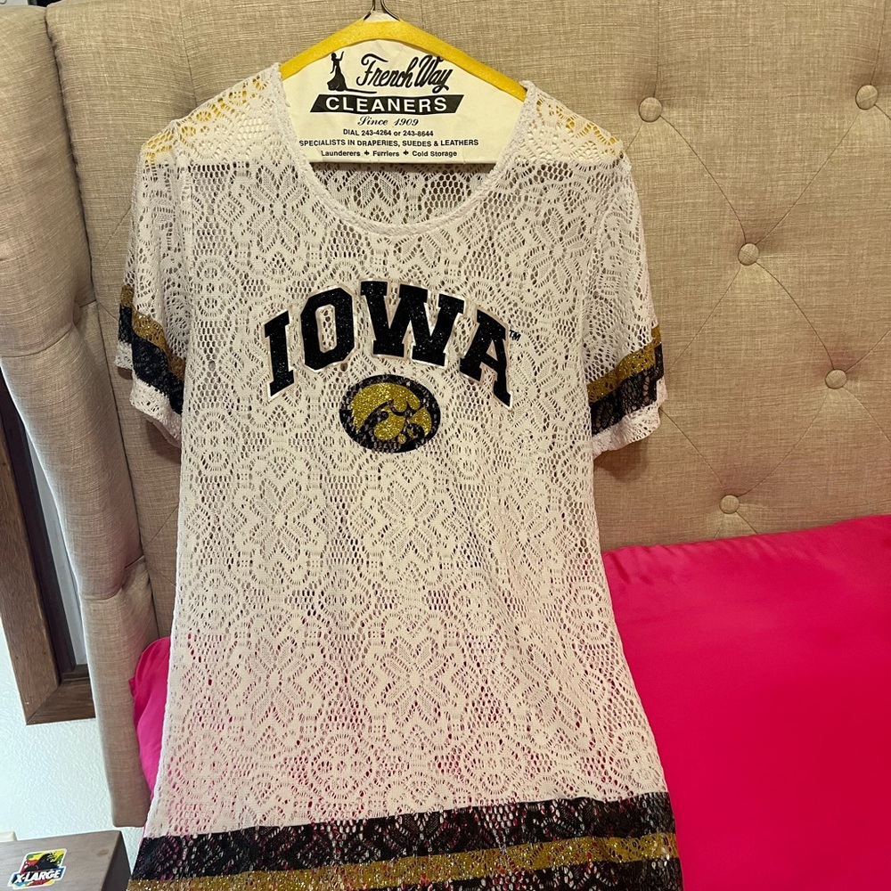 Iowa Lace Women's Top - White and Black